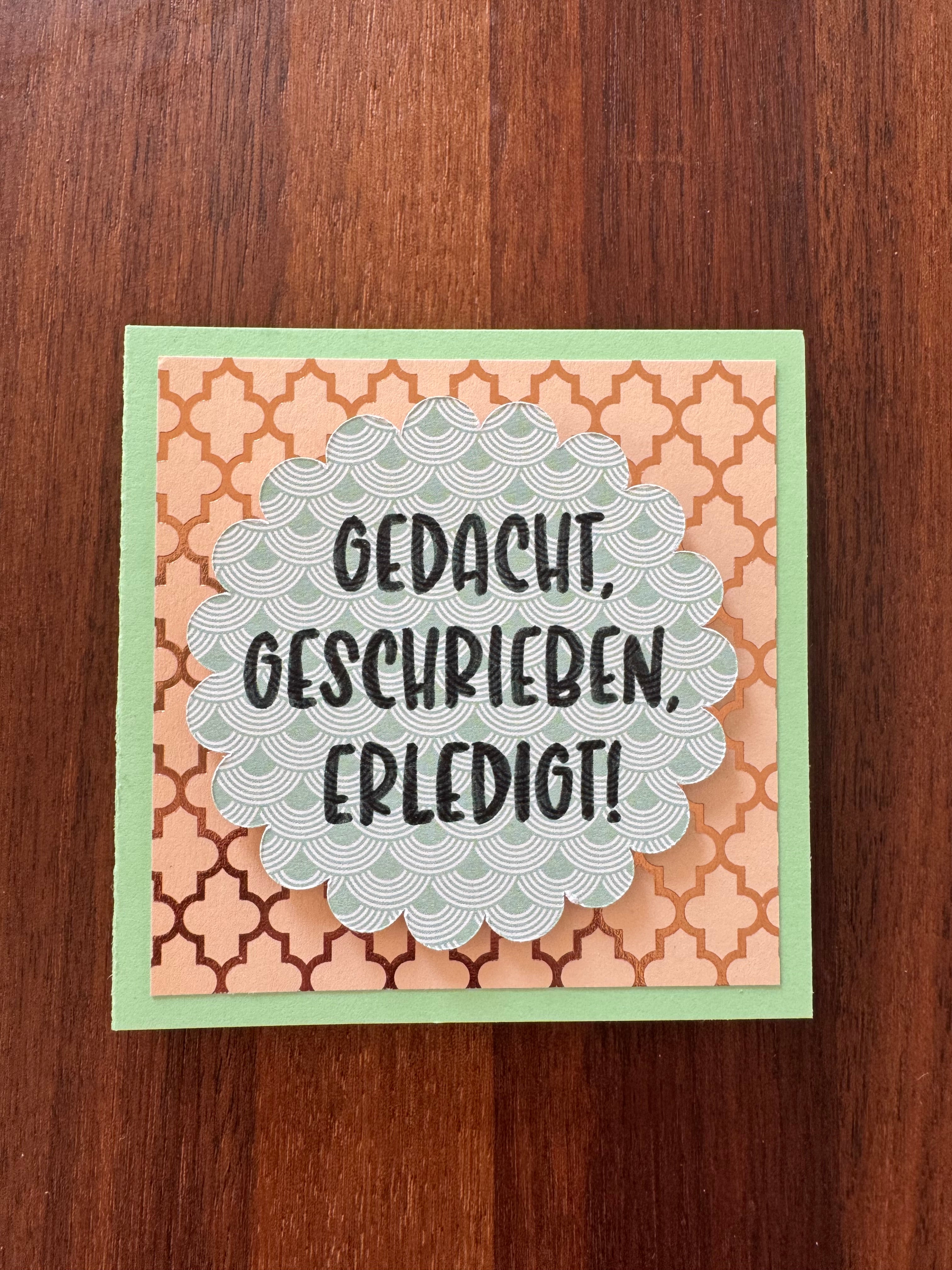 Post it Zettel "gedacht, geschrieben, erledigt"